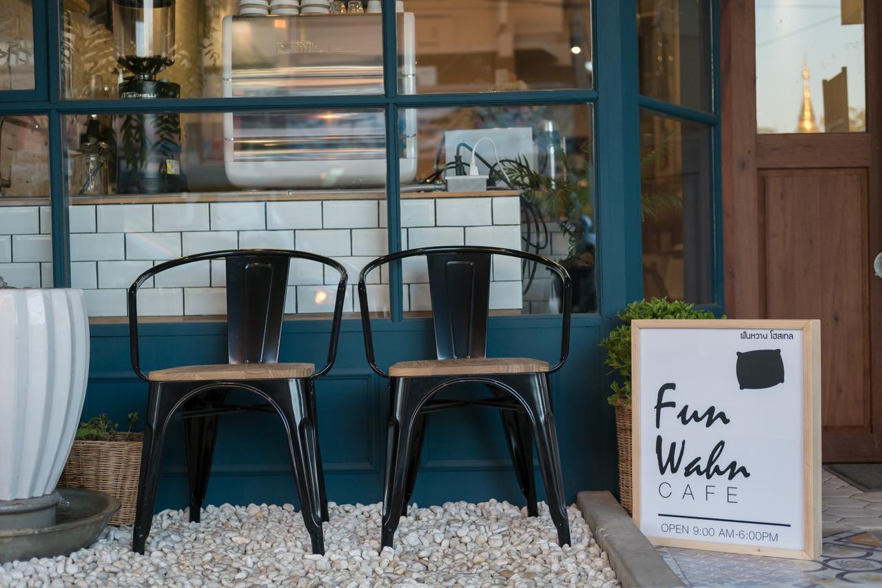 Funwahn Hostel And Cafe Chiang Mai Exterior photo